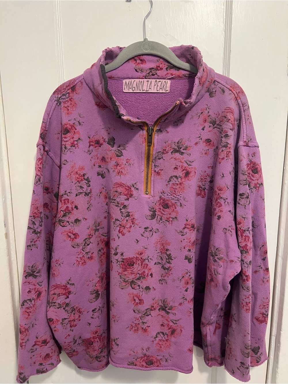 MAGNOLIA PEARL FLORAL ASHER PULLOVER 1397 in Iris Rose One Size Purple GUC - Picture 2 of 10